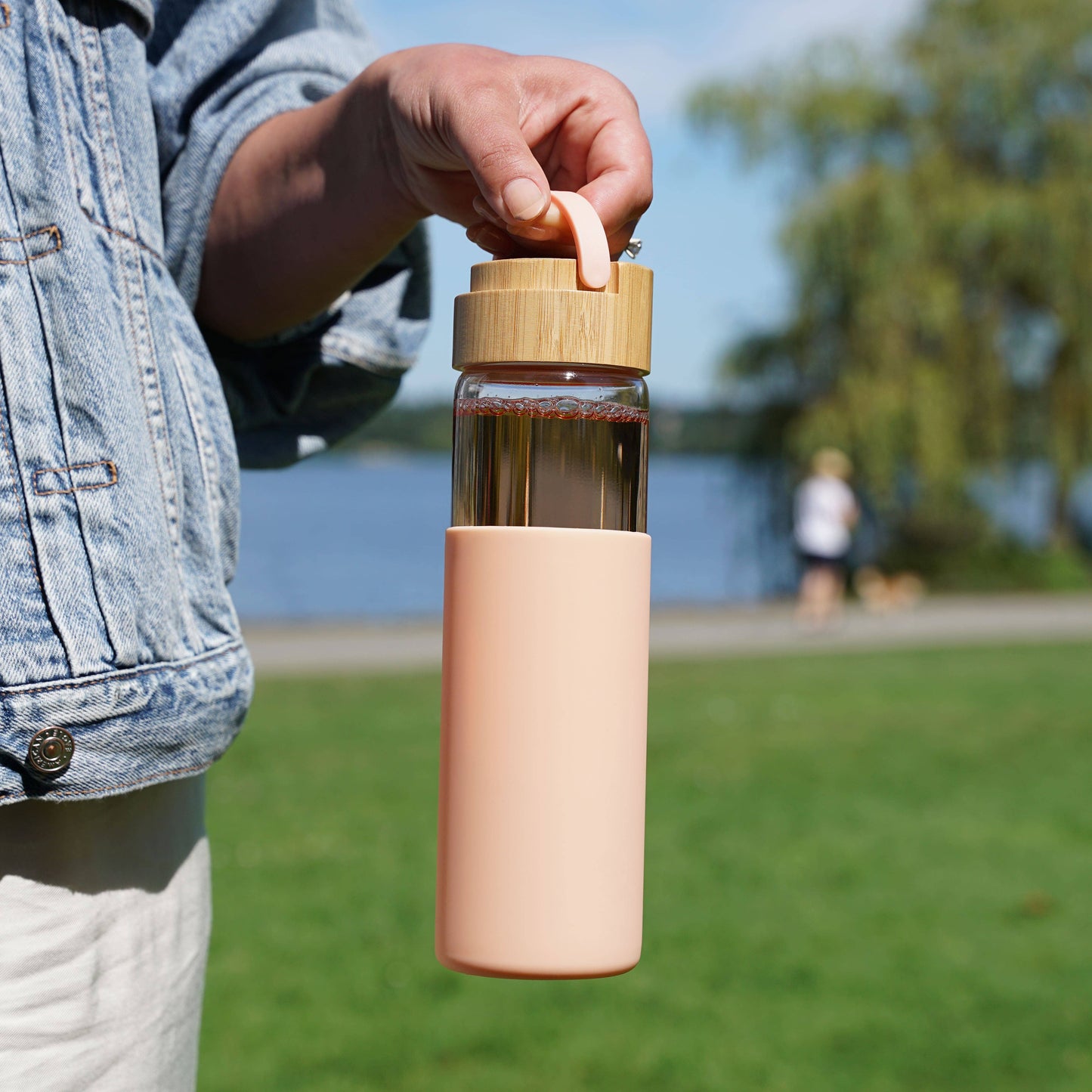 Glass Travel Mug w/ Infuser & Silicone Sleeve - Coral