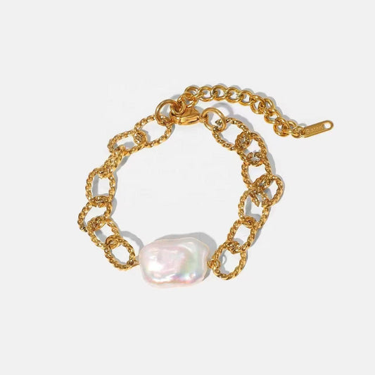 Gold Textured Chain Bracelet Freshwater Pearl