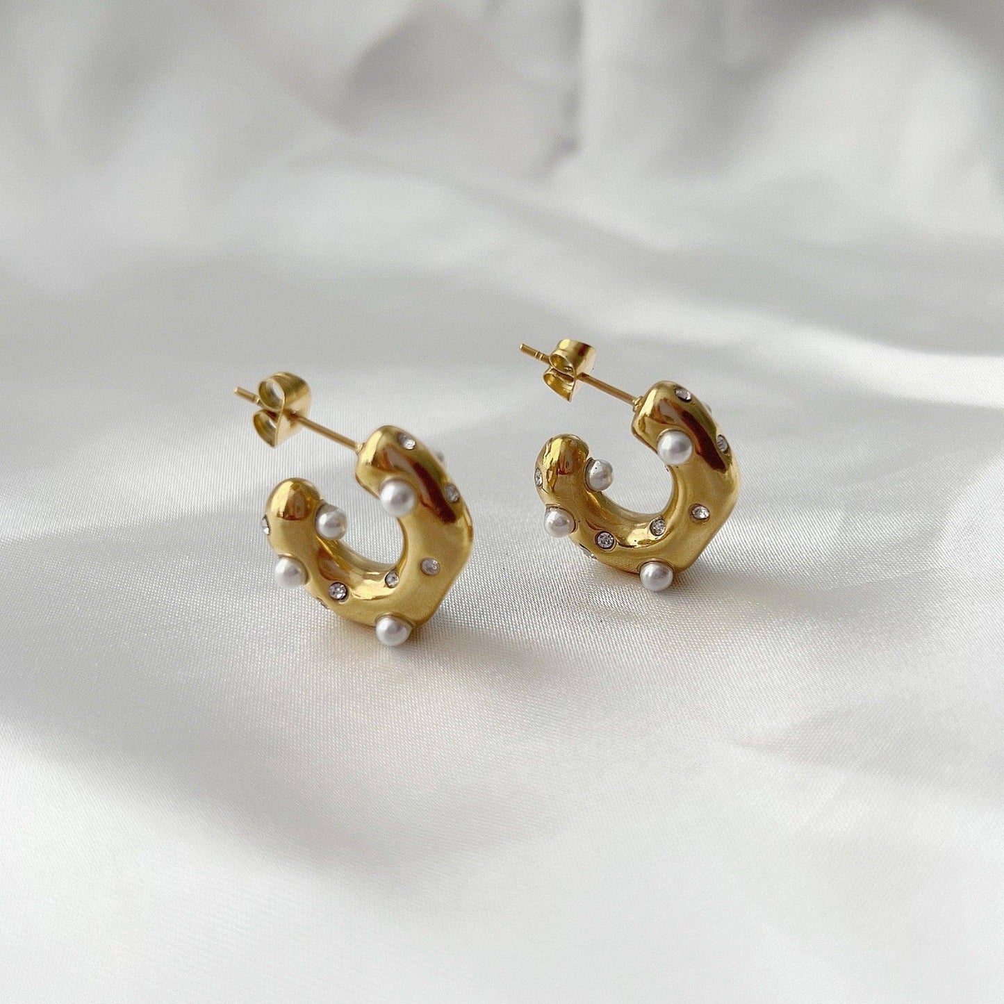 Dazzle Pearls Chunky Hoops